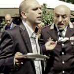 Checco Zalone è mancino