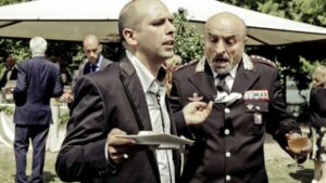 Checco Zalone è mancino