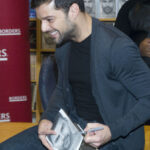 Ricky Martin è mancino