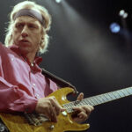 Mark Knopfler chitarrista dei Dire Straits è mancino
